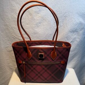 🆕 Dooney & Bourke Burgundy and Brown Tote